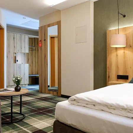 ホテル Restaurant Erber 3*