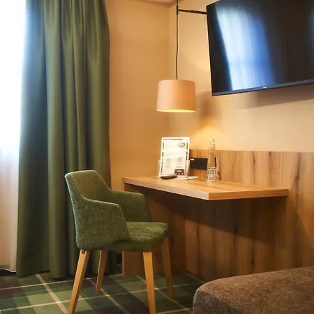 ホテル Restaurant Erber 3*