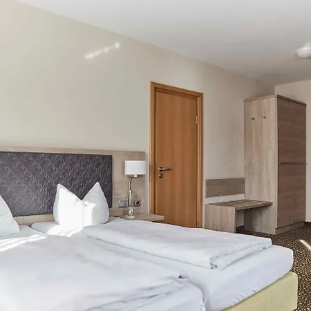 ホテル Restaurant Erber 3*